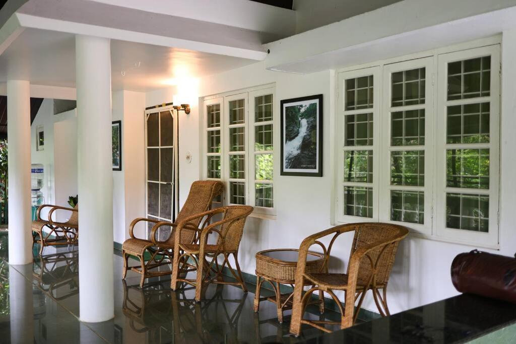 Breezy Point Vila Vagamon Exterior foto